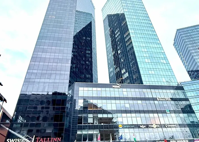 Heart With Stunning Sea & Views شقة