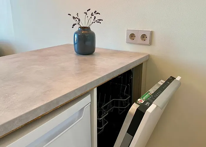 Heart With Stunning Sea & Views شقة